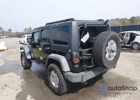 2012 Jeep Wrangler Unlimited Sport z USA, uszkodzony, nr VIN 1C4HJWDG8CL251927